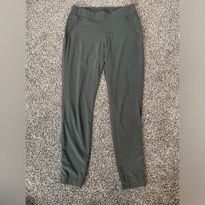 Kuhl lightweight pants. Good stretch and super comfy. Carbon grey. Size XS.